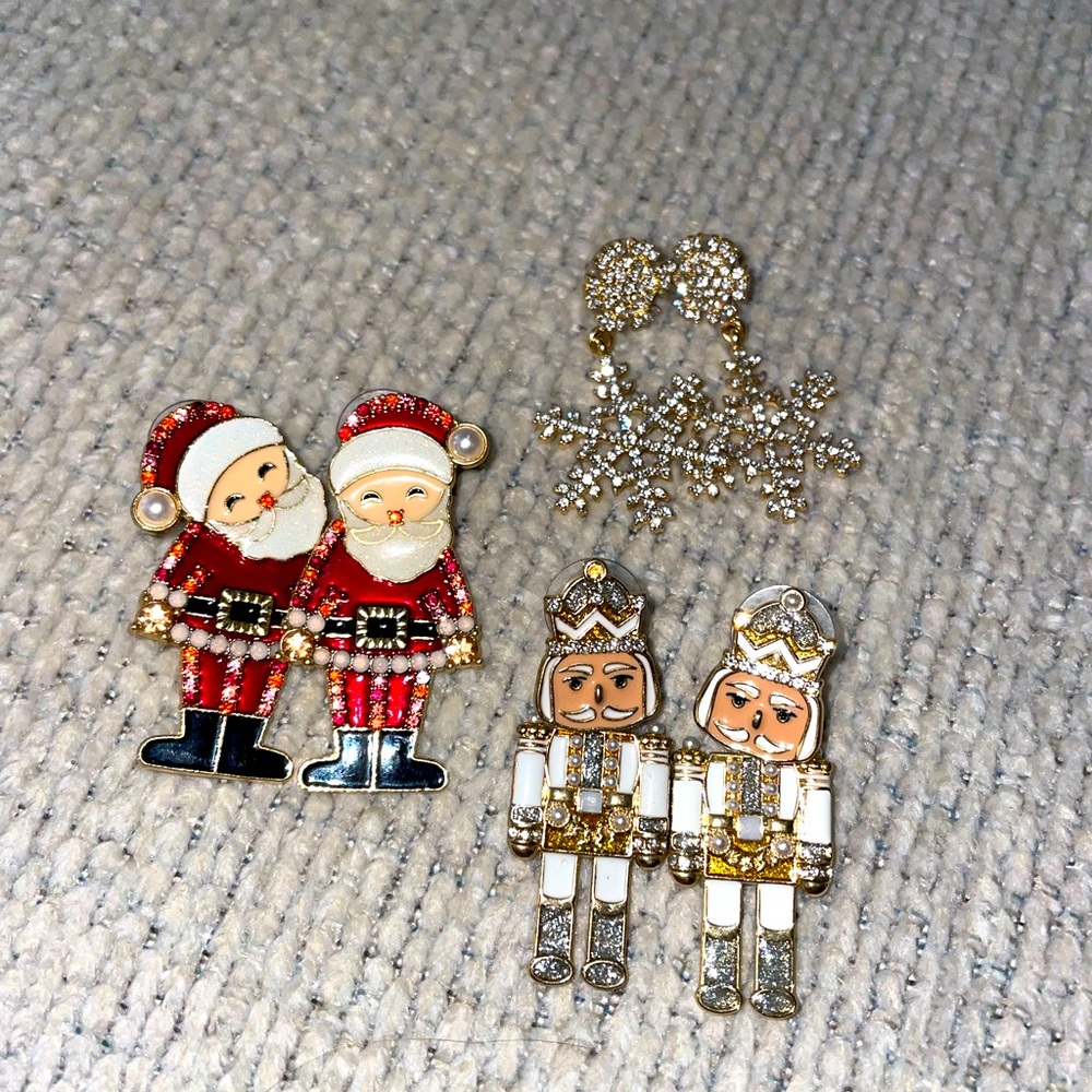 ✨Seasonal Earring Set